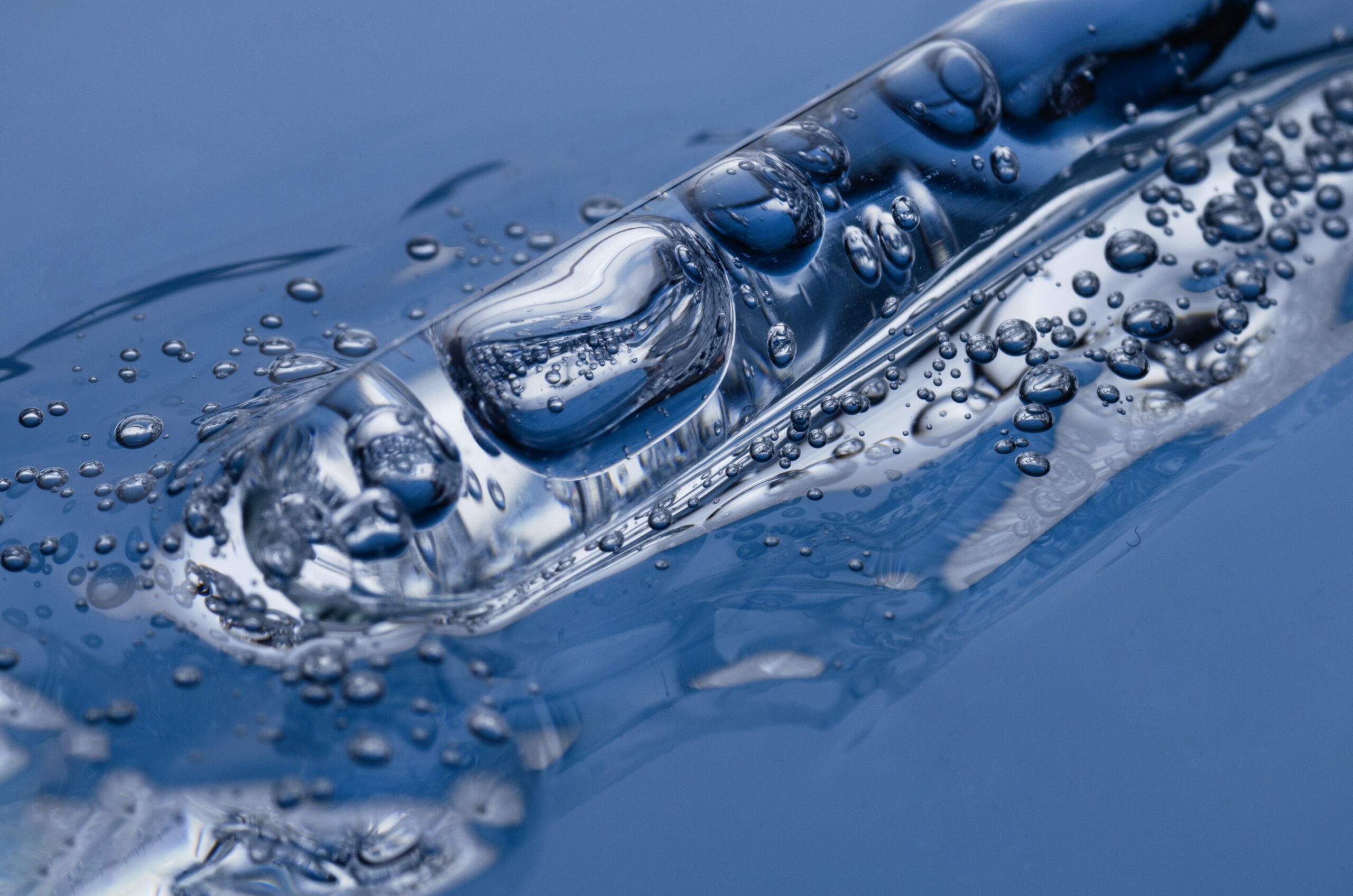 close-up-hyaluronic-acid-tratment